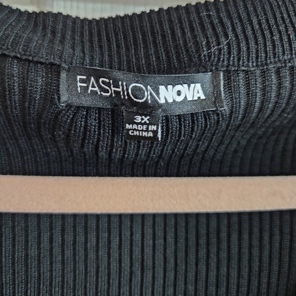Sweater - Picture 2 of 3
